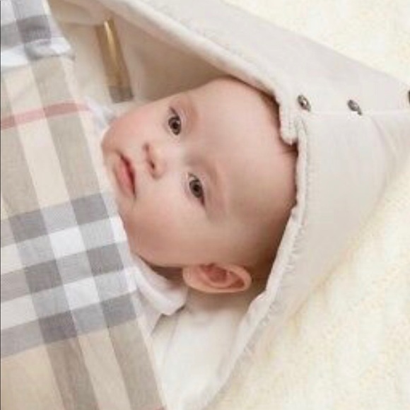 burberry baby nest